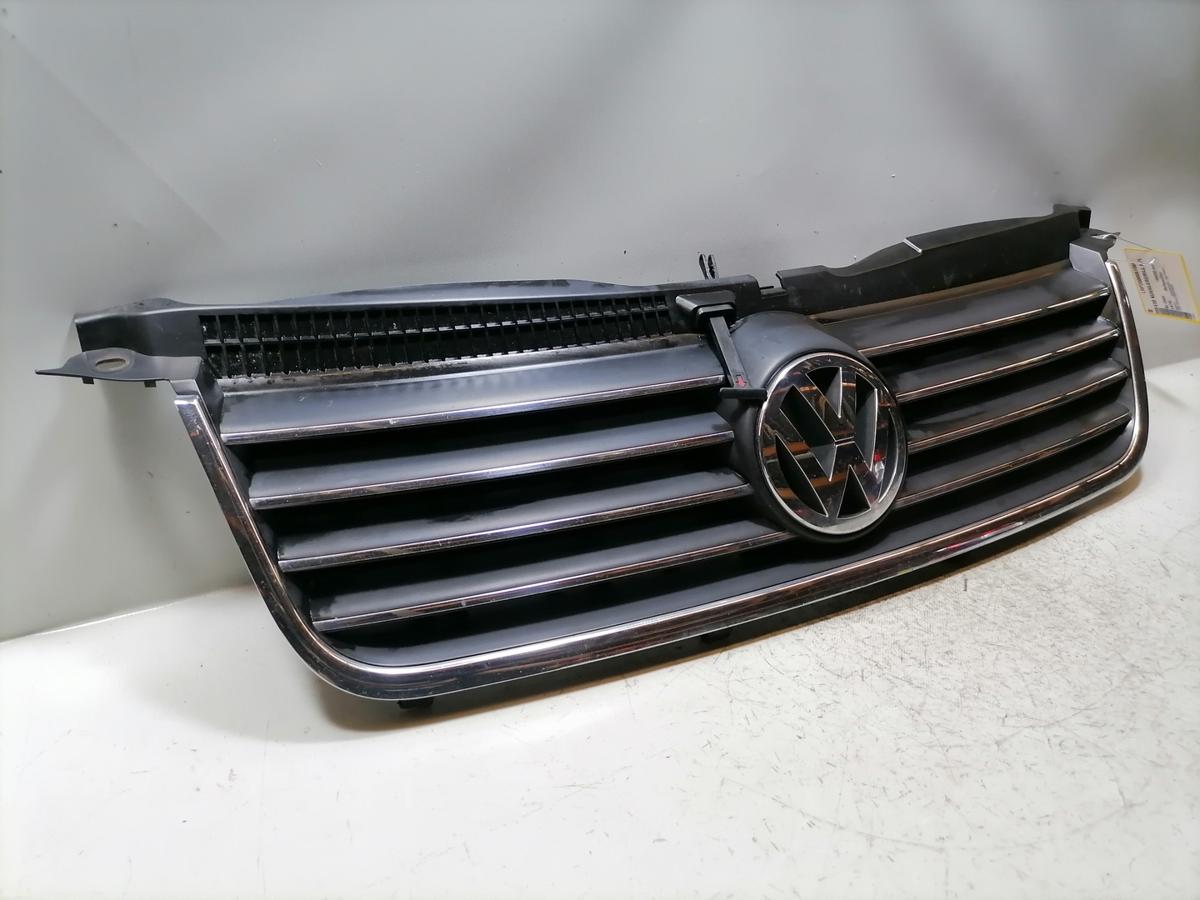 VW Passat 3BG original K&uuml;hlergrill eine Haltenase abgebrochen Bj.2004